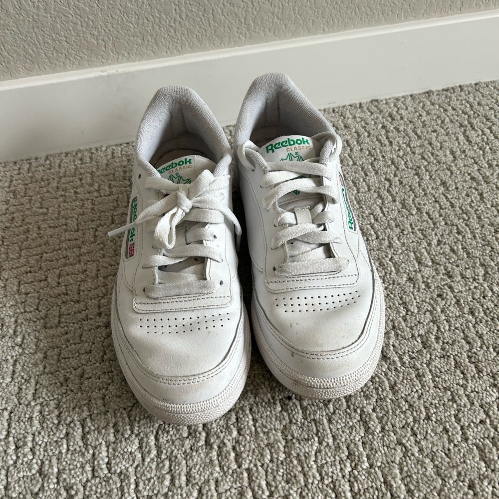 Reebok Sneakers